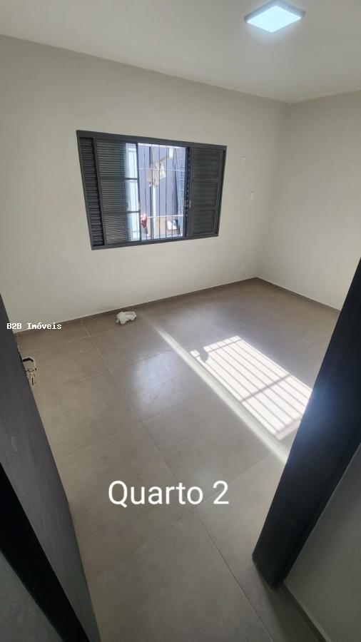 Casa à venda com 3 quartos, 256m² - Foto 9