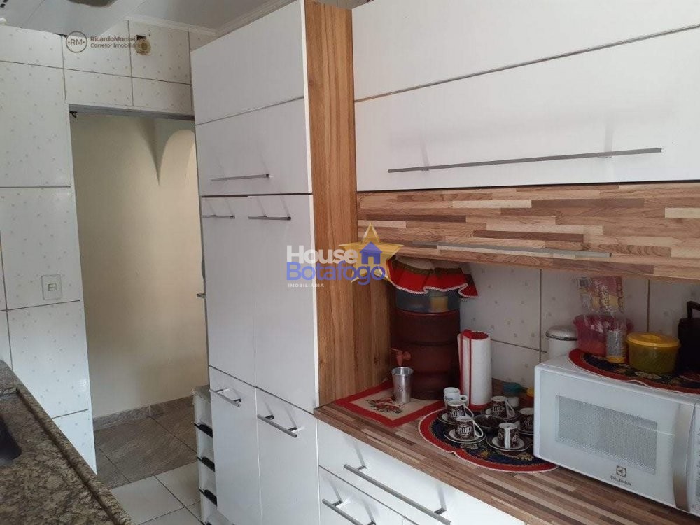 Apartamento à venda com 2 quartos, 70m² - Foto 18