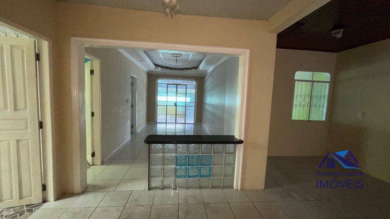 Casa à venda com 3 quartos, 200m² - Foto 5