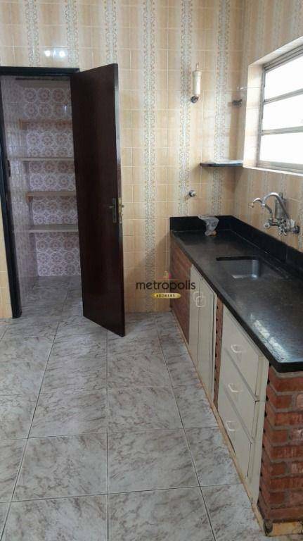 Casa à venda e aluguel com 3 quartos, 388m² - Foto 10
