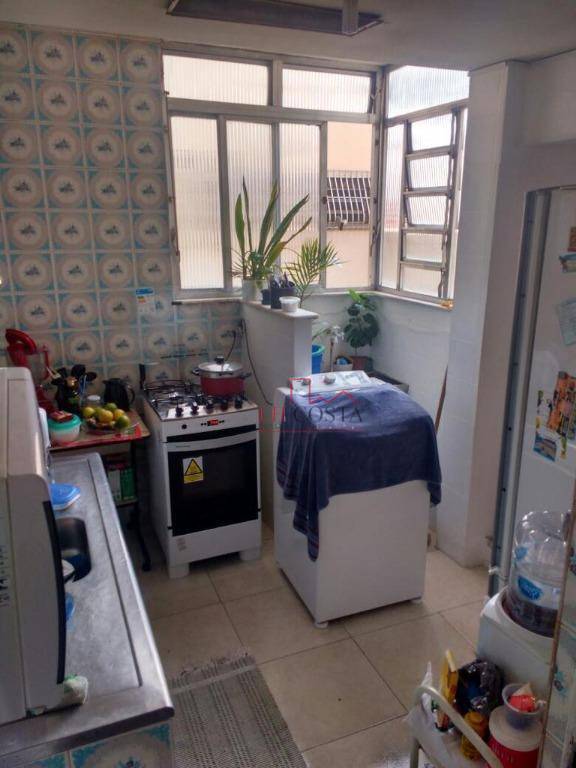 Apartamento à venda com 2 quartos, 70m² - Foto 8