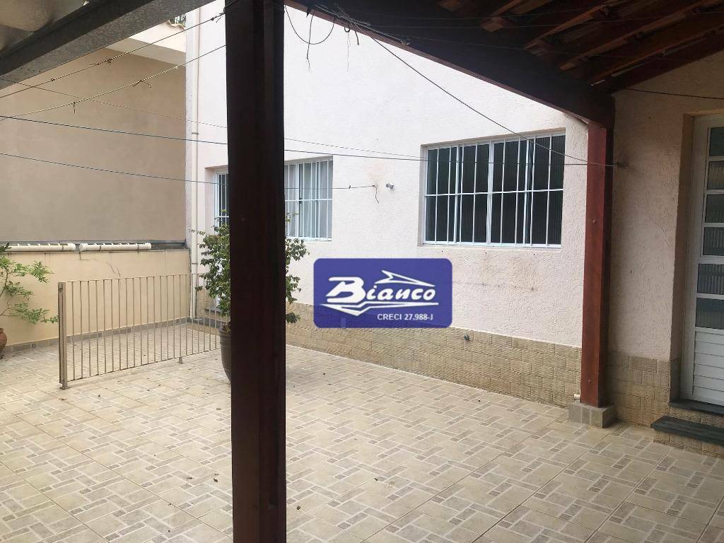 Casa à venda com 5 quartos, 190m² - Foto 14