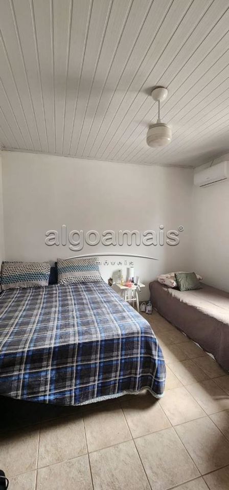 Casa à venda com 3 quartos, 169m² - Foto 9