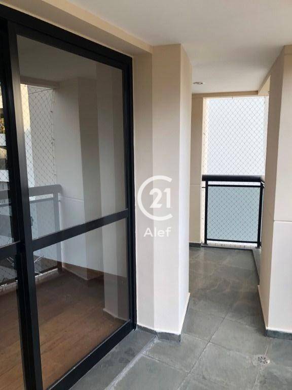 Apartamento para alugar com 3 quartos, 110m² - Foto 10