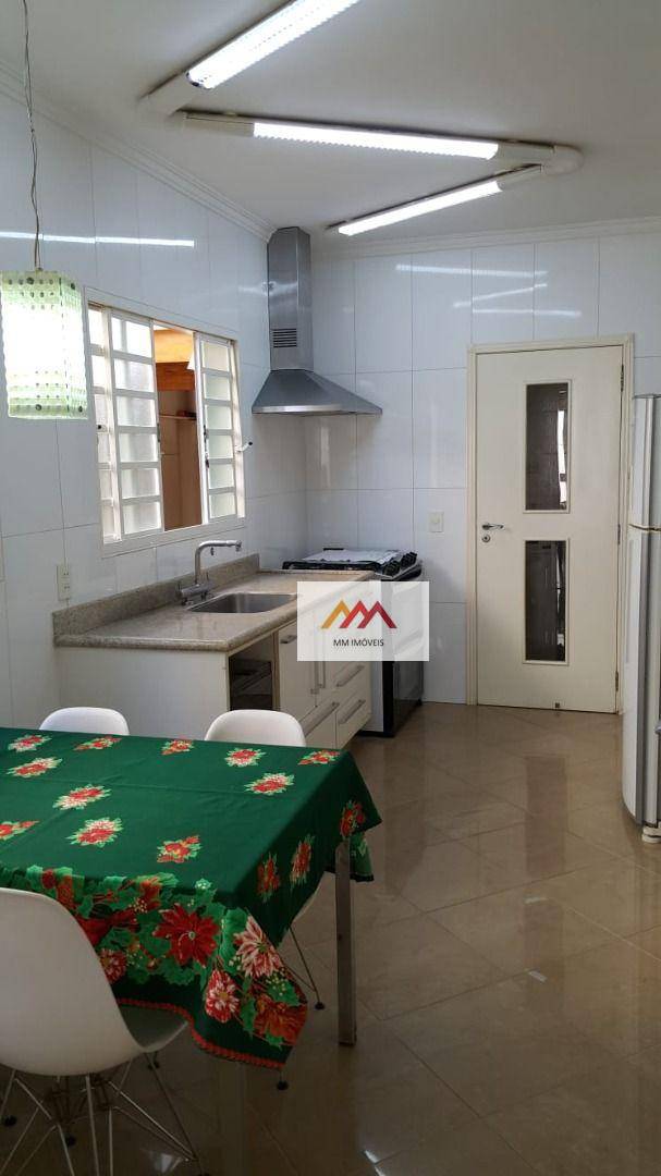 Casa à venda com 3 quartos, 150m² - Foto 4