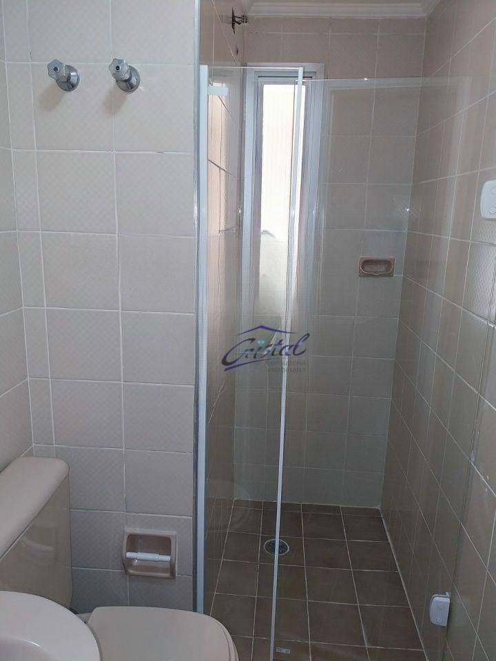 Apartamento para alugar com 3 quartos, 82m² - Foto 18