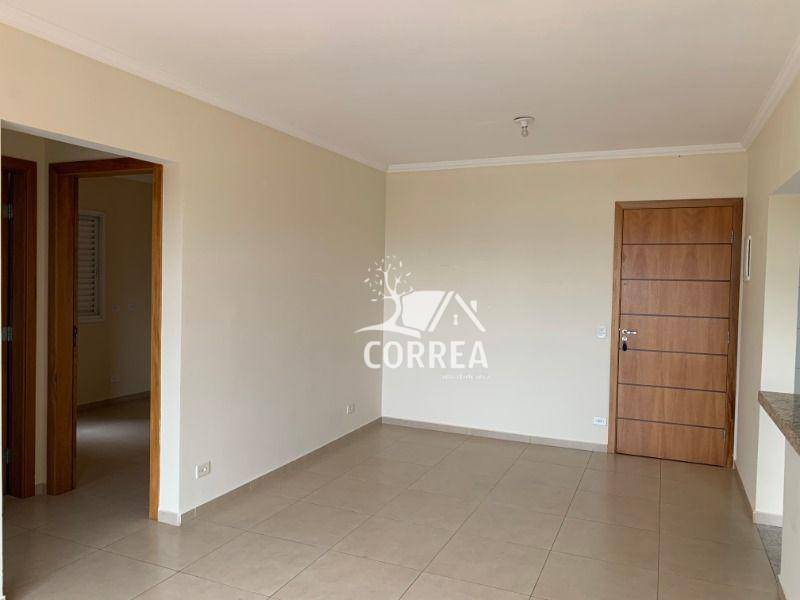 Apartamento à venda com 2 quartos, 61m² - Foto 4