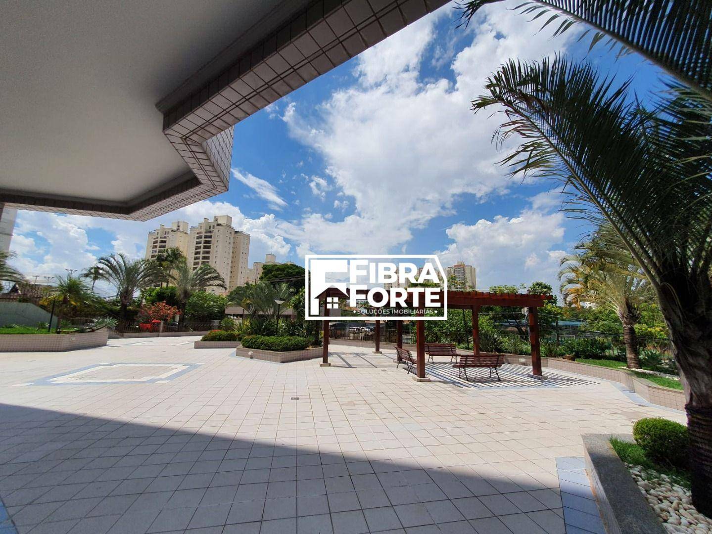 Apartamento para alugar com 4 quartos, 150m² - Foto 4