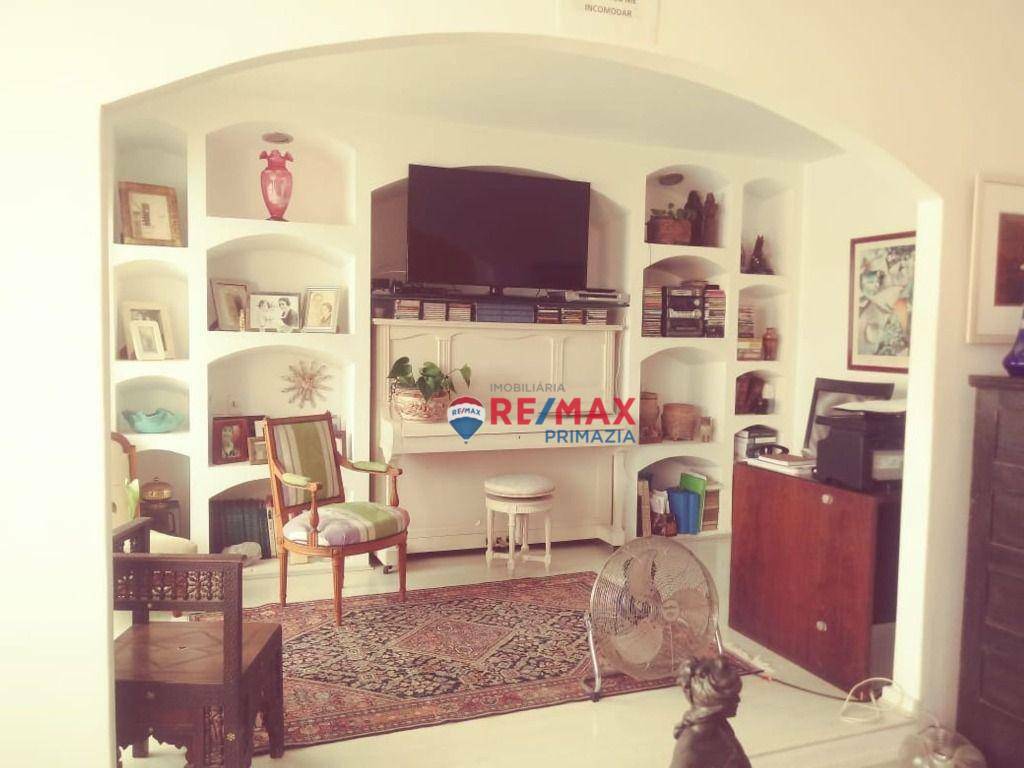 Apartamento à venda com 3 quartos, 108m² - Foto 4