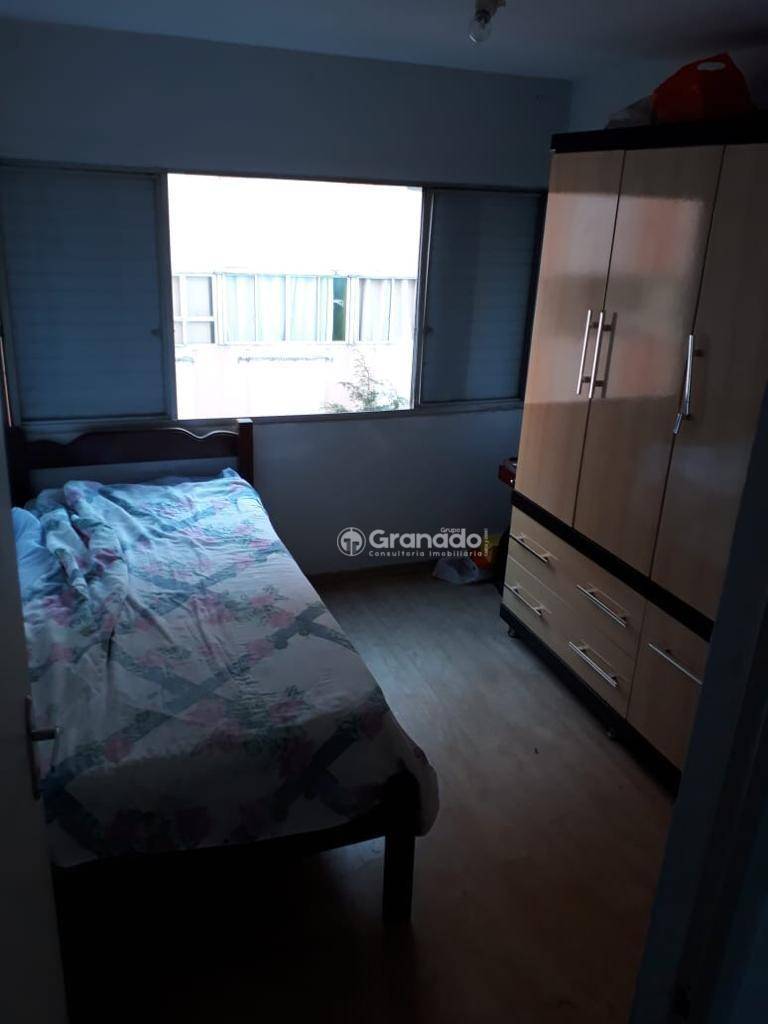 Apartamento à venda com 2 quartos, 63m² - Foto 2