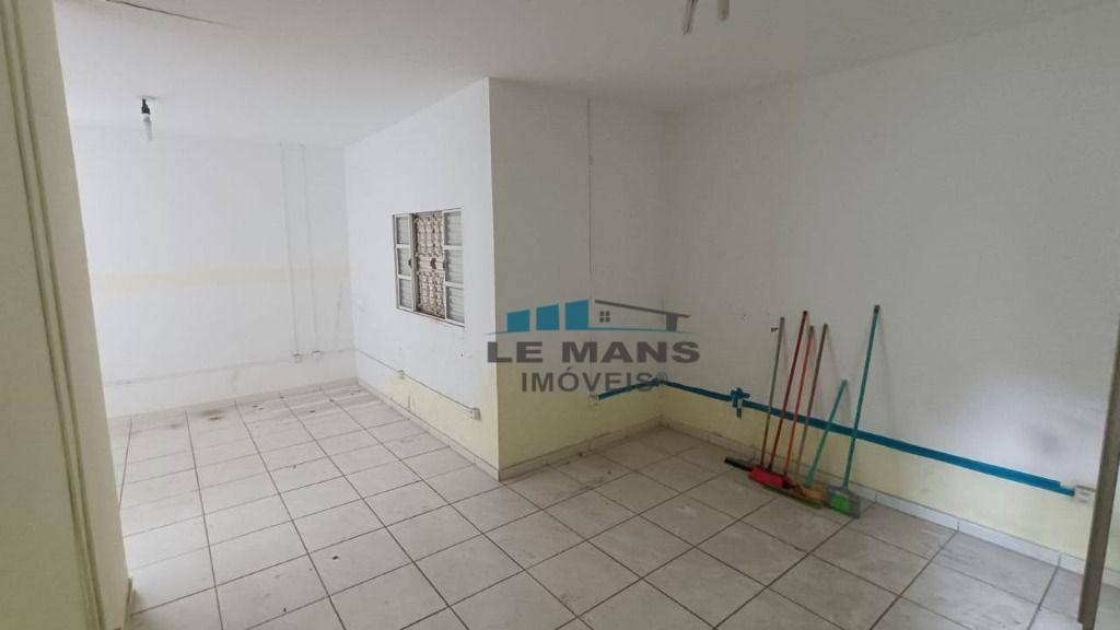 Casa para alugar com 2 quartos, 132m² - Foto 9