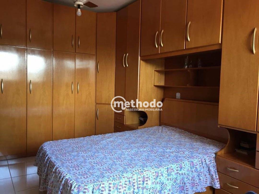 Casa à venda com 3 quartos, 200m² - Foto 15