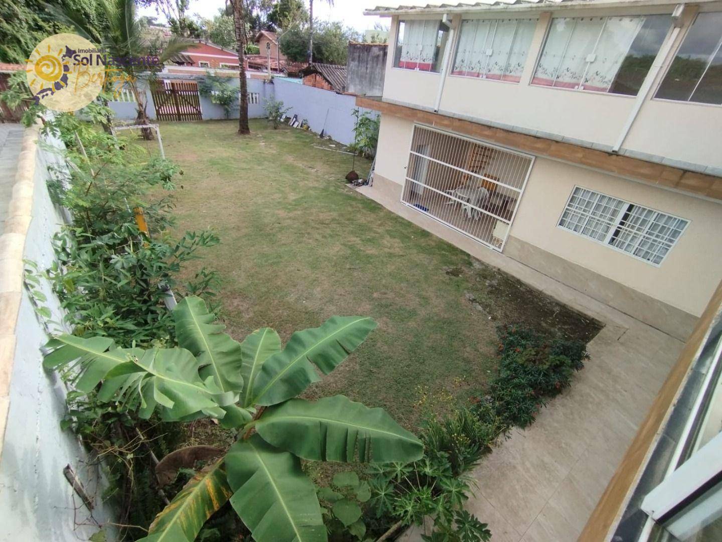 Casa à venda com 4 quartos, 180m² - Foto 2