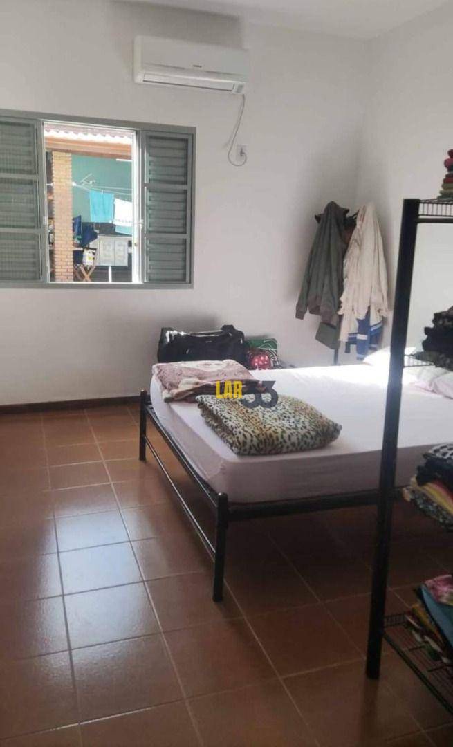 Casa à venda com 4 quartos, 280m² - Foto 15