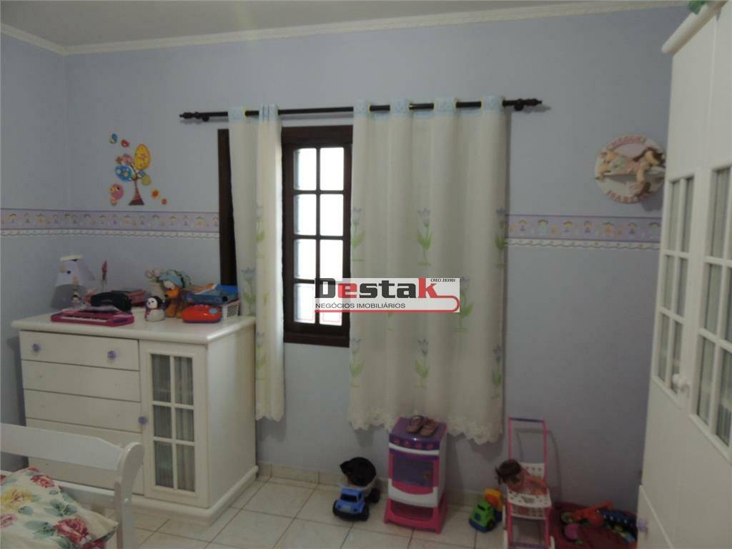 Sobrado à venda com 3 quartos, 300m² - Foto 19