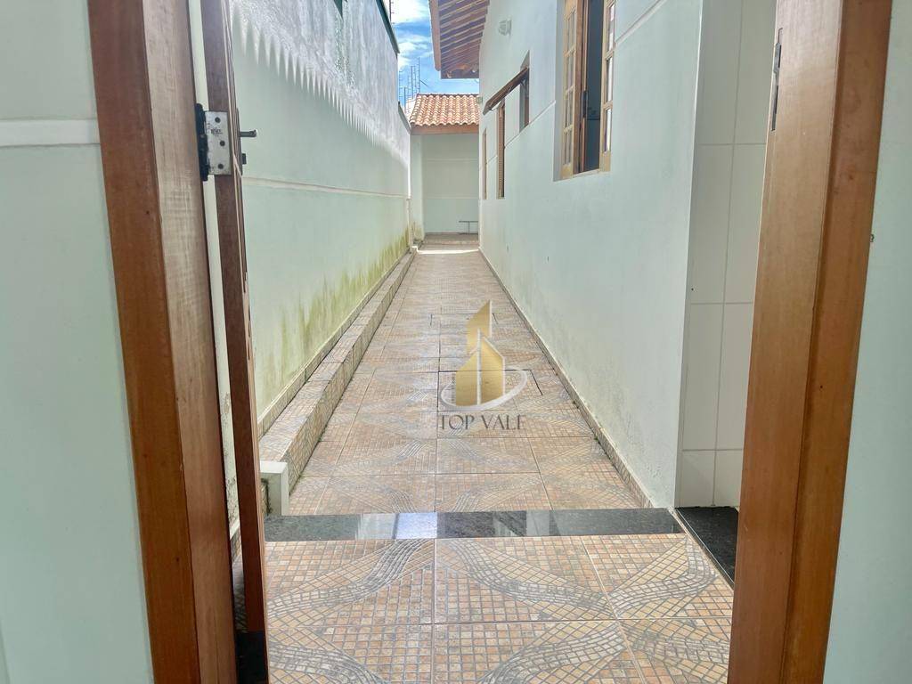 Casa à venda com 3 quartos, 210m² - Foto 17