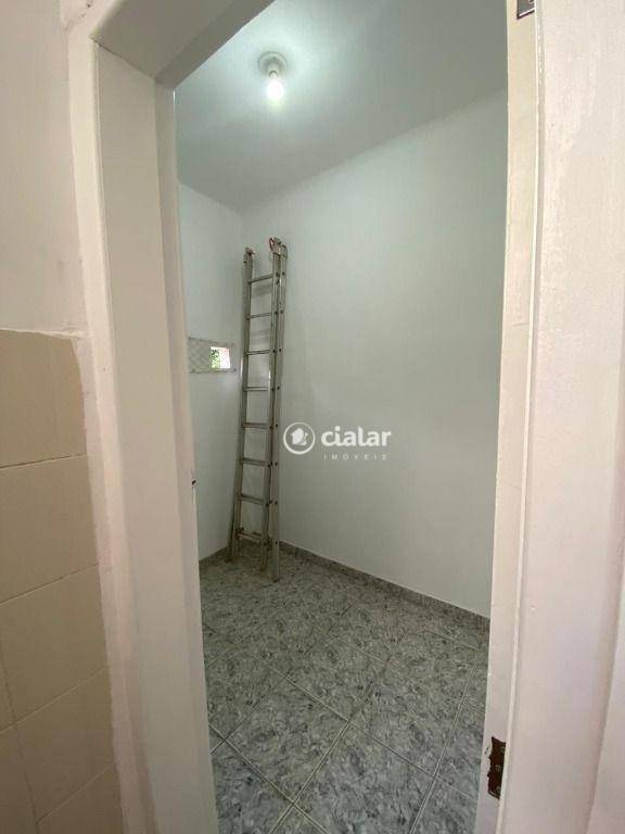 Apartamento para alugar com 2 quartos, 70m² - Foto 26