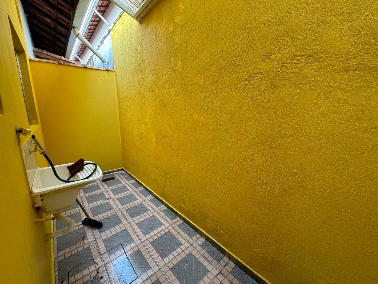 Casa de Condomínio à venda com 1 quarto, 39m² - Foto 2