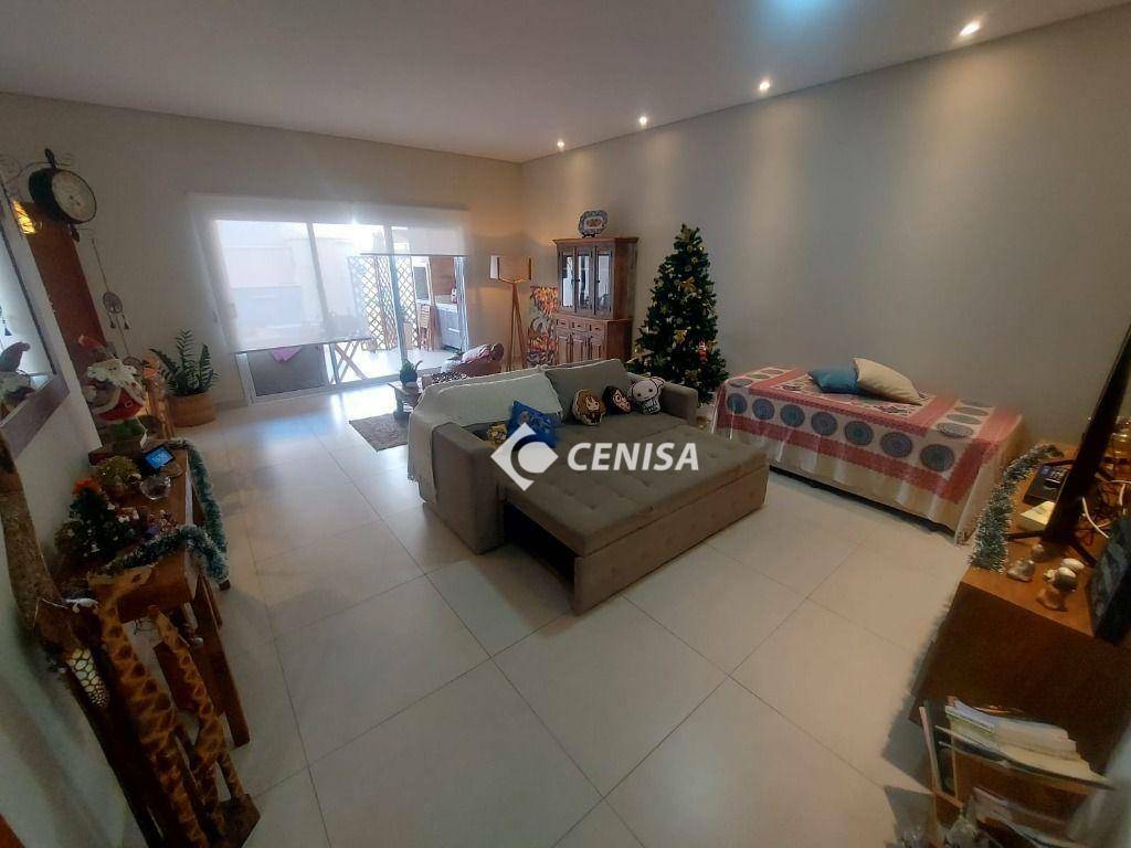 Casa à venda com 3 quartos, 178m² - Foto 5