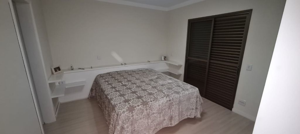 Apartamento à venda com 3 quartos, 128m² - Foto 6