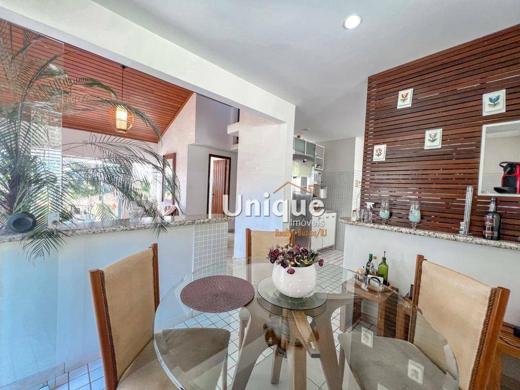 Casa de Condomínio à venda com 4 quartos, 220m² - Foto 11