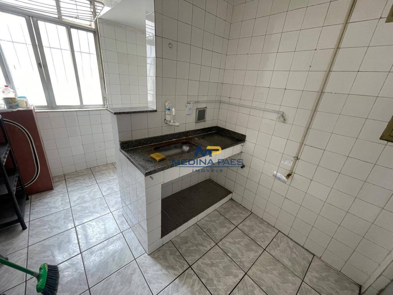 Apartamento à venda com 2 quartos, 60m² - Foto 10