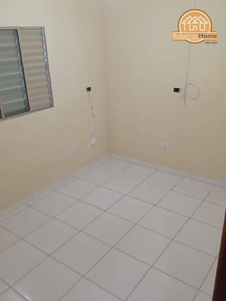 Casa à venda com 2 quartos, 90m² - Foto 8