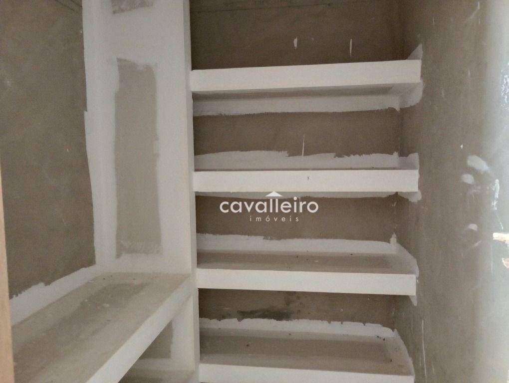 Casa à venda com 3 quartos, 300m² - Foto 16