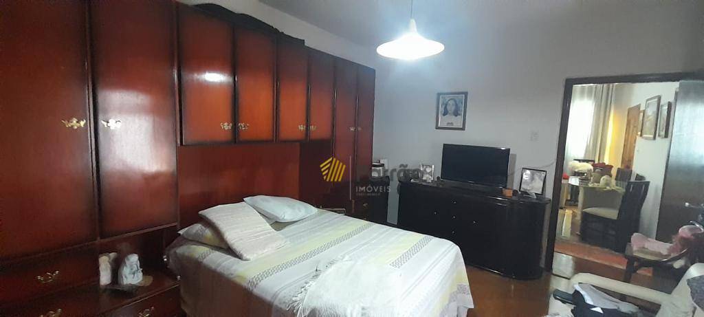 Sobrado à venda com 3 quartos, 240m² - Foto 10