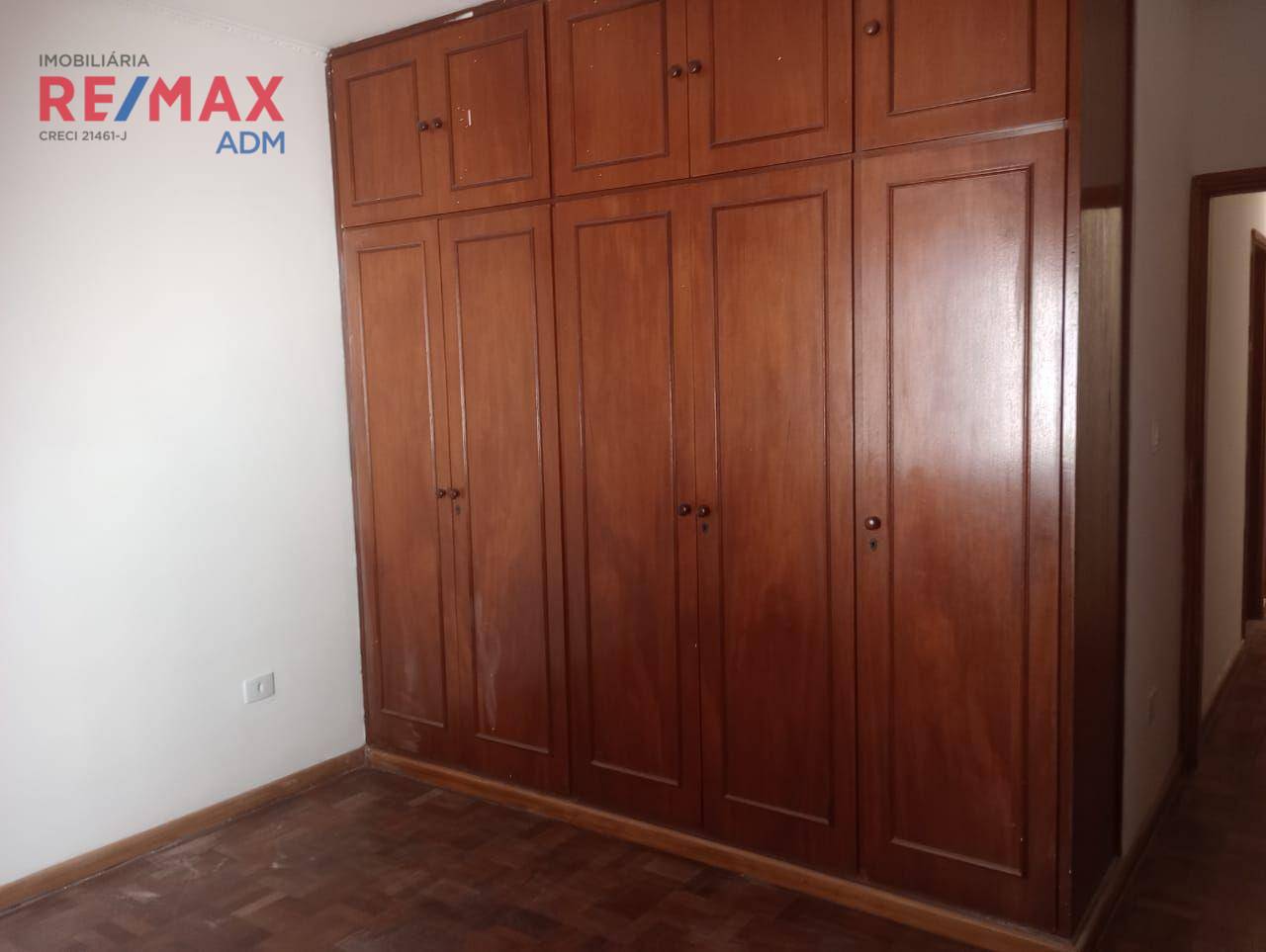 Casa à venda com 2 quartos, 140m² - Foto 10