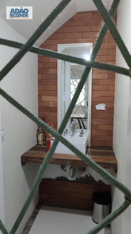 Casa de Condomínio à venda com 3 quartos, 250m² - Foto 16