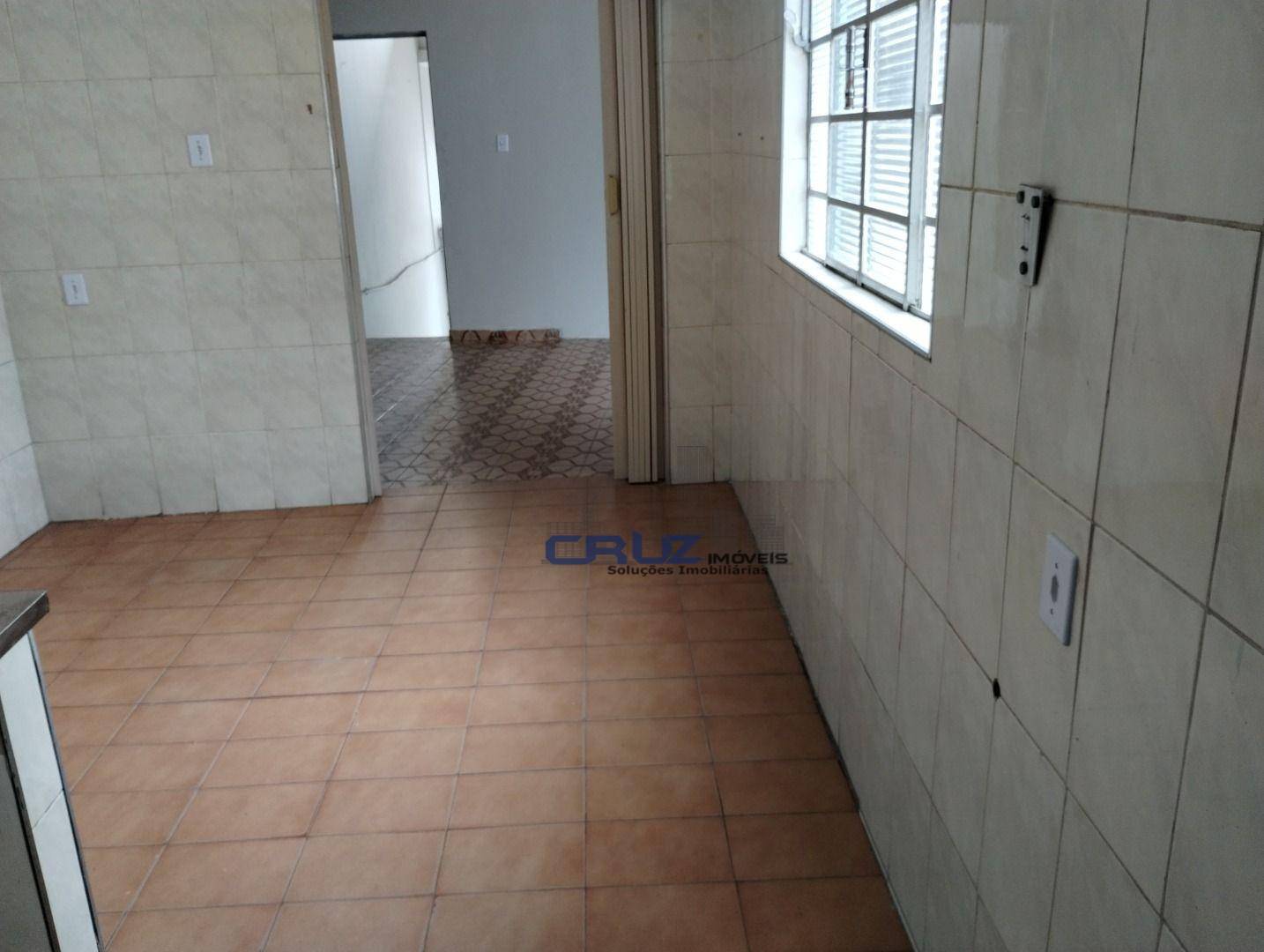 Casa para alugar com 2 quartos, 130m² - Foto 92