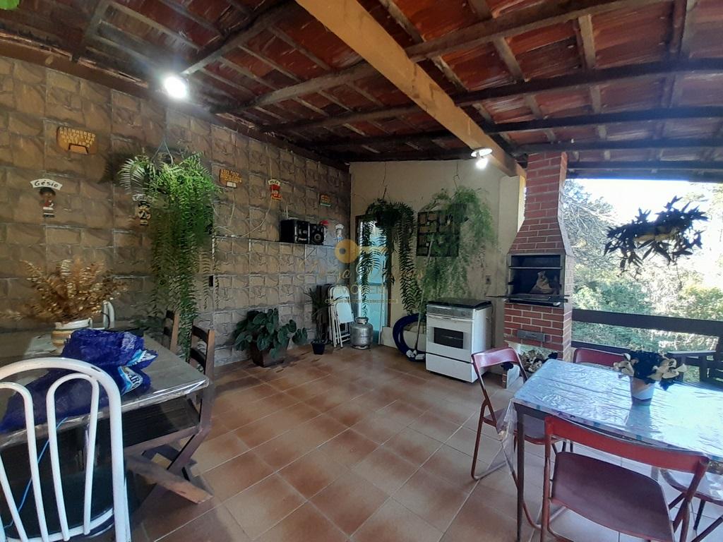 Casa à venda com 2 quartos, 1356m² - Foto 1