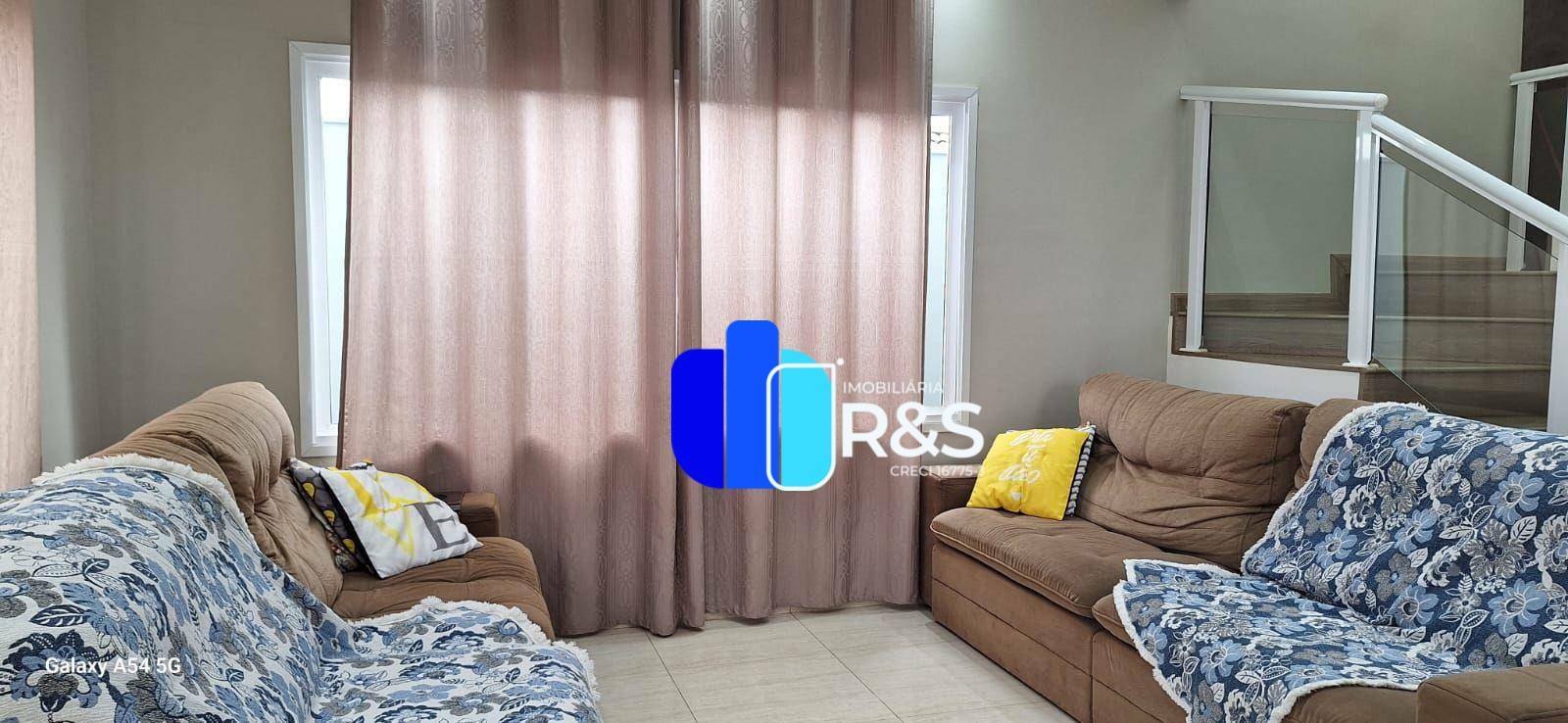 Casa de Condomínio para alugar com 3 quartos, 160m² - Foto 2