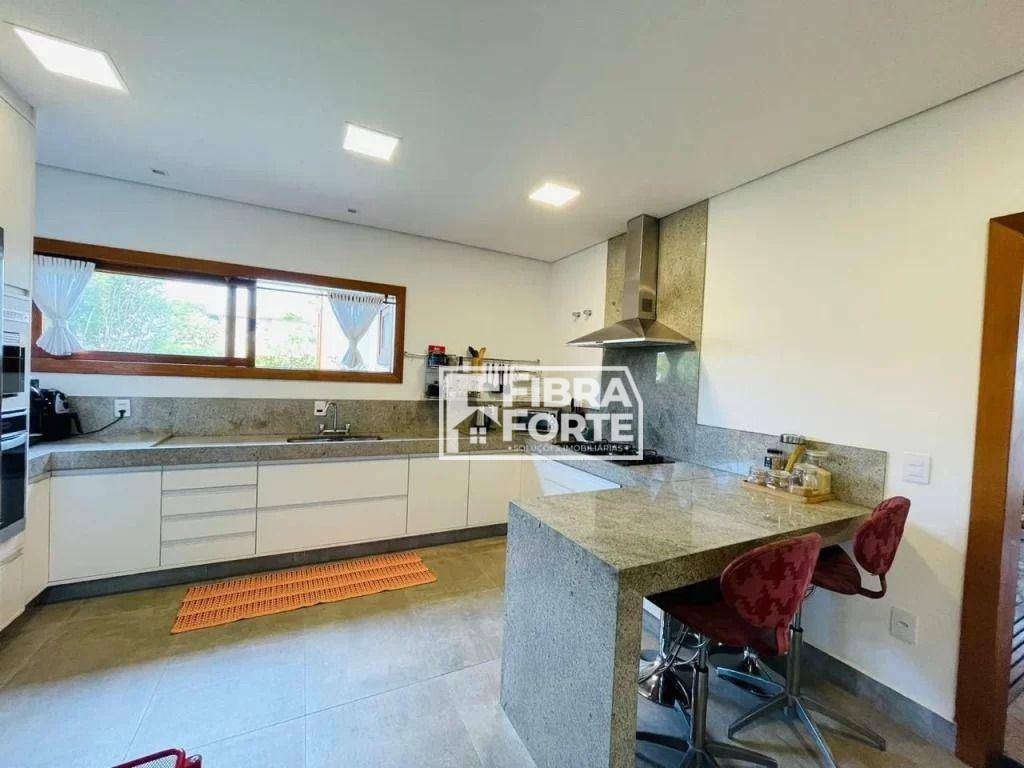 Casa à venda com 3 quartos, 388m² - Foto 10