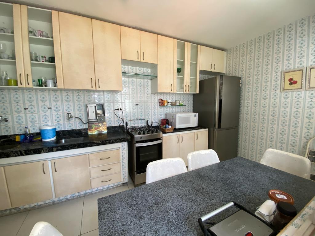 Apartamento à venda com 3 quartos, 160m² - Foto 8