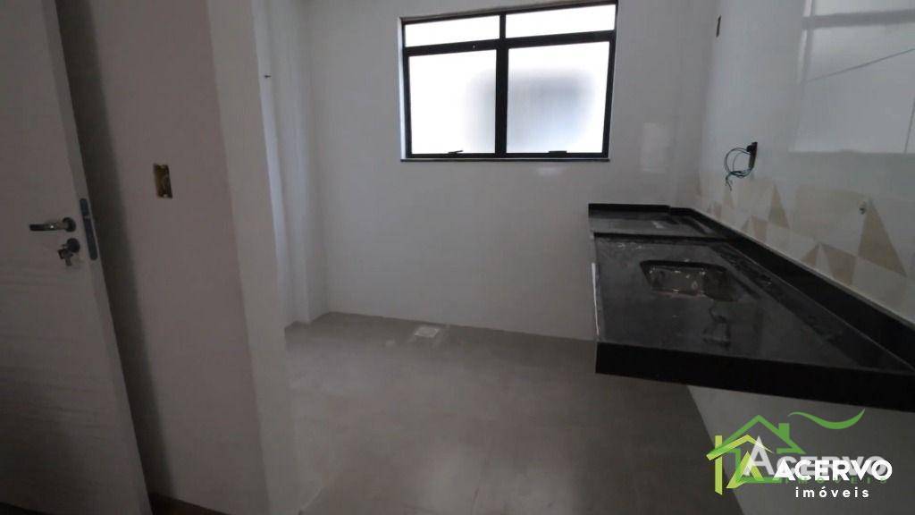 Apartamento à venda com 2 quartos, 65m² - Foto 5