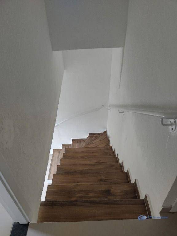 Casa à venda com 2 quartos, 101m² - Foto 7