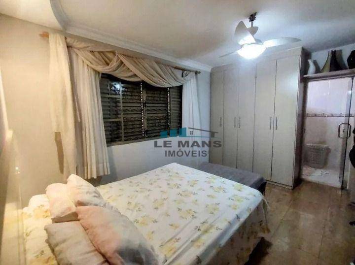 Casa à venda com 2 quartos, 197m² - Foto 8