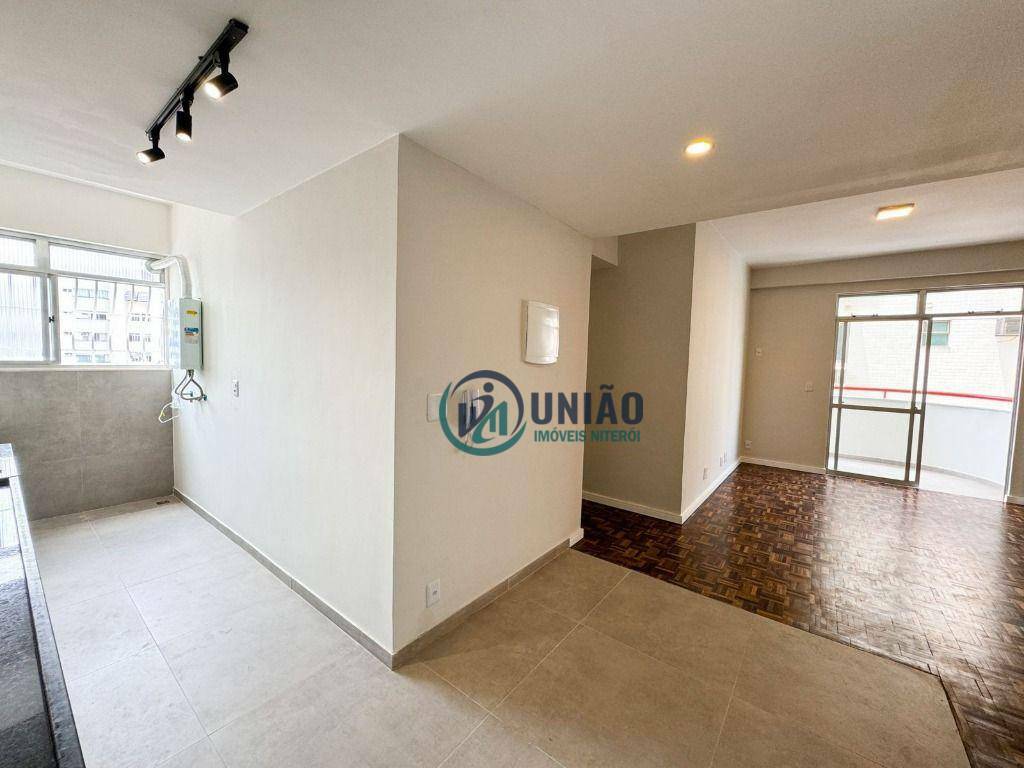 Apartamento à venda com 2 quartos, 80m² - Foto 5