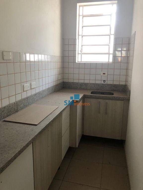 Sobrado à venda e aluguel com 3 quartos, 300m² - Foto 9