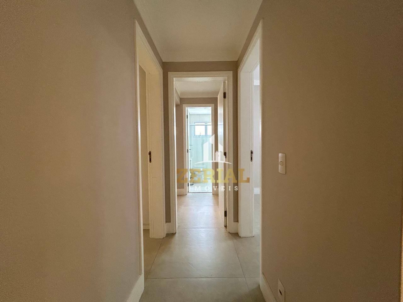 Apartamento para alugar com 3 quartos, 234m² - Foto 18