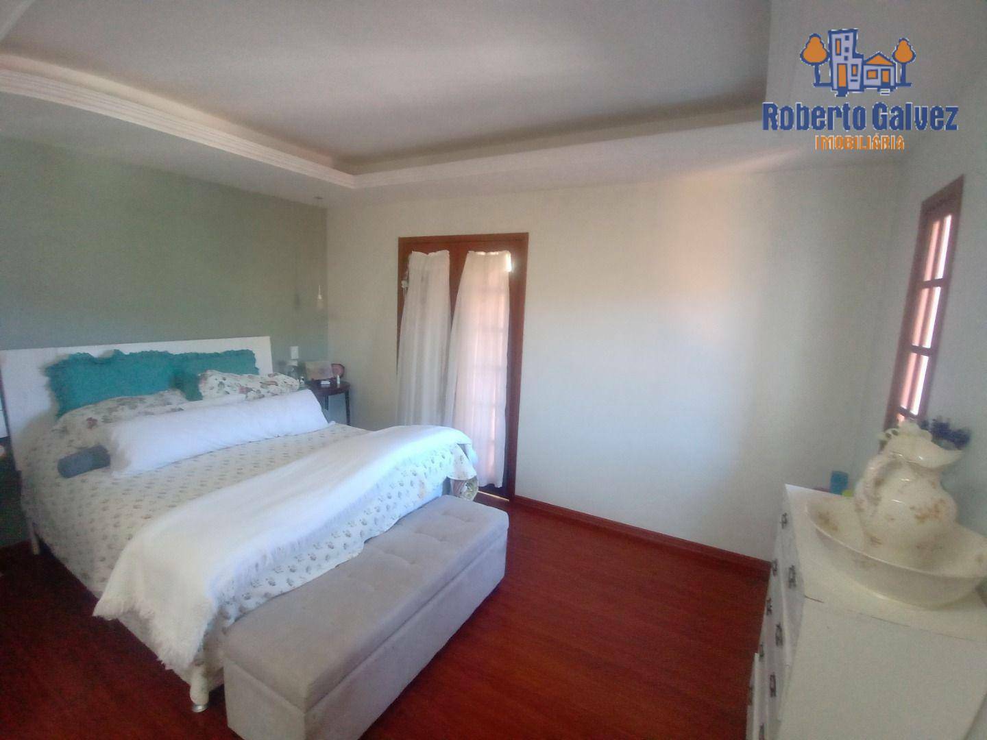 Casa de Condomínio à venda com 3 quartos, 331m² - Foto 28
