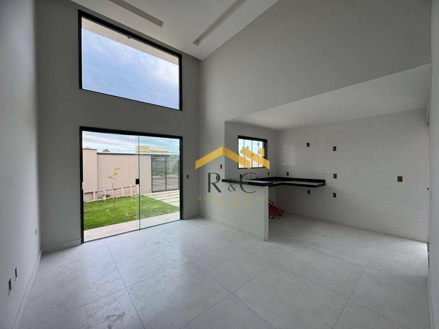 Casa à venda com 2 quartos, 57m² - Foto 3