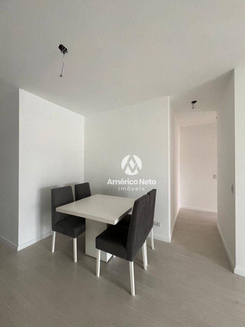 Apartamento para alugar com 2 quartos, 74m² - Foto 42