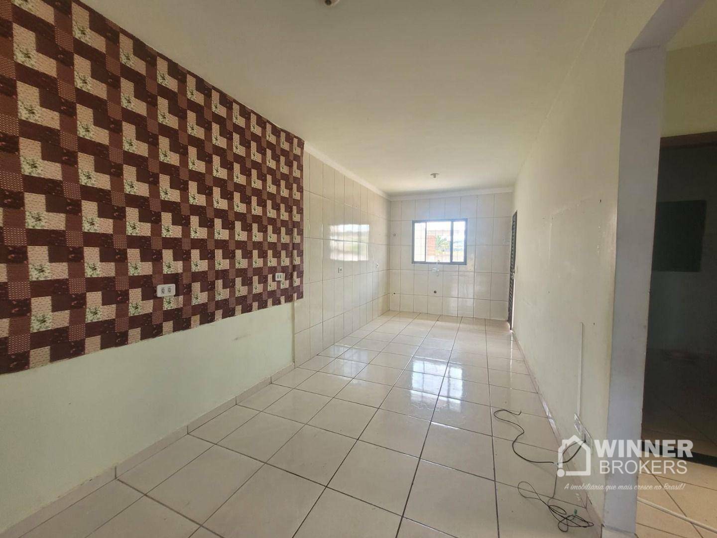 Casa à venda com 2 quartos, 80m² - Foto 4
