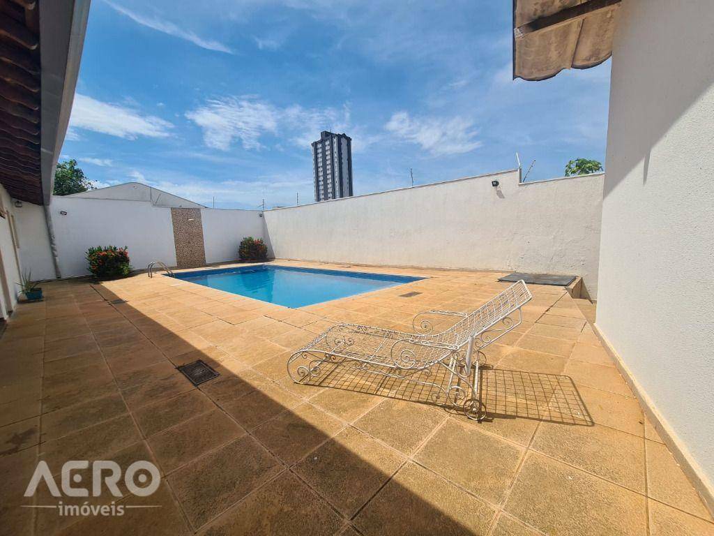 Casa à venda com 3 quartos, 347m² - Foto 18