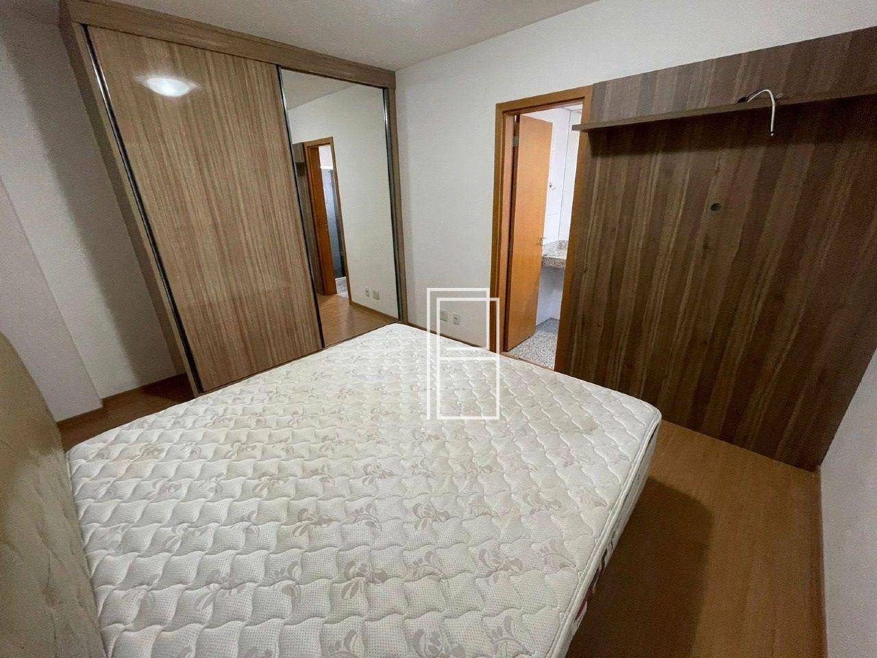 Apartamento à venda com 4 quartos, 140m² - Foto 14