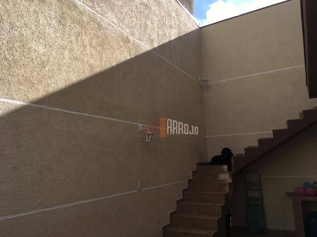 Sobrado à venda com 3 quartos, 200m² - Foto 25