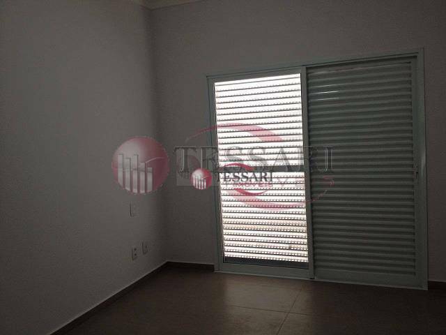 Casa à venda com 3 quartos, 200m² - Foto 10